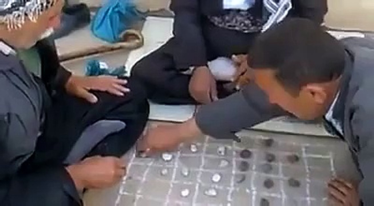 Как шашки играть надо