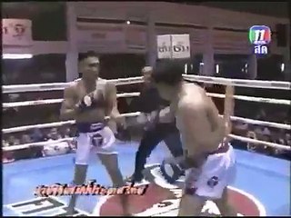 Funniest Thai Boxing Fight Ever