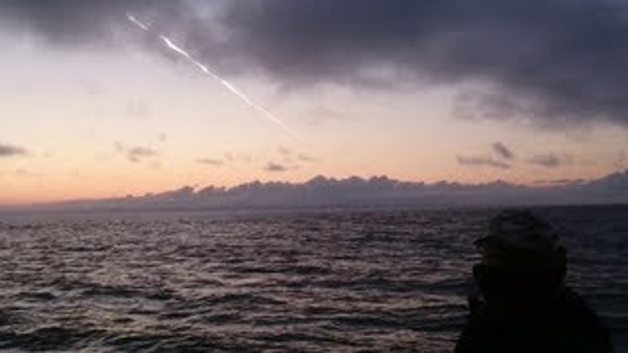 Comet ISON Debris Hitting Earth Now (NASA Preparing)