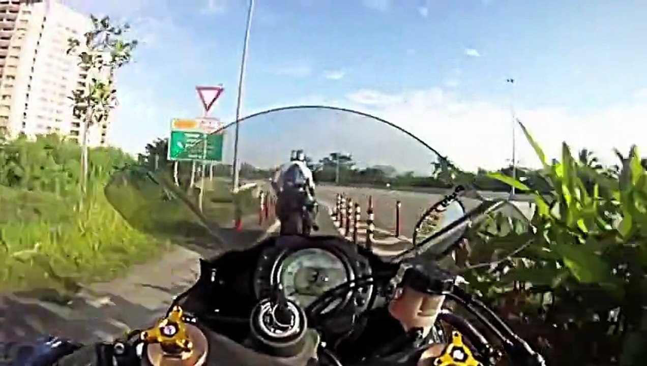 Kawasaki ZX10R Tam Gaz - Araba Tutkum