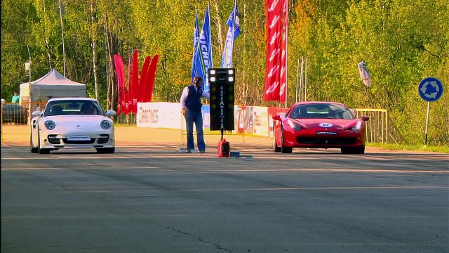 Ferrari 458 Italia vs Porsche 911 Turbo S PDK vs Turbo 996
