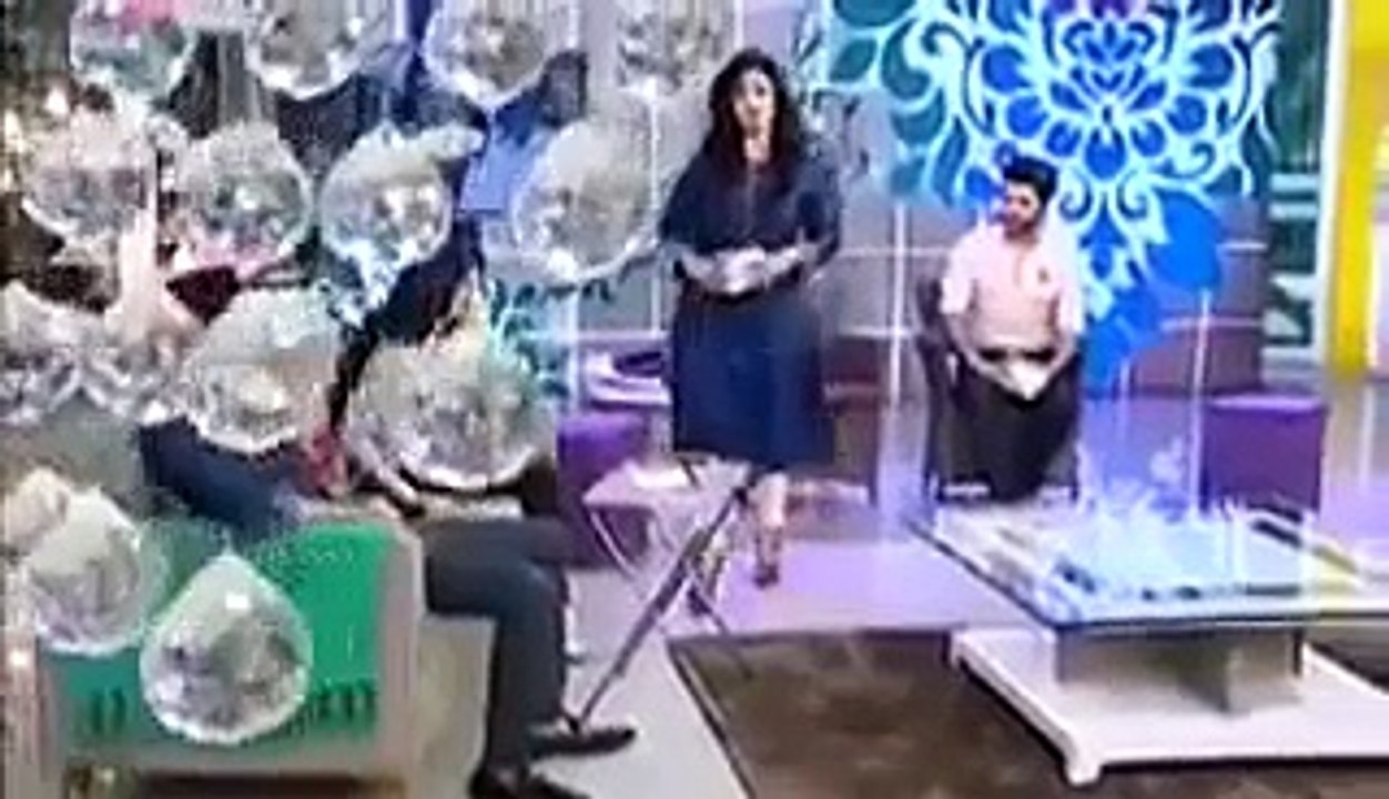 Nelaam Munir Taking About His Crash On Imran Hashmi ,Imran kHan & Shahid Khan Afridi