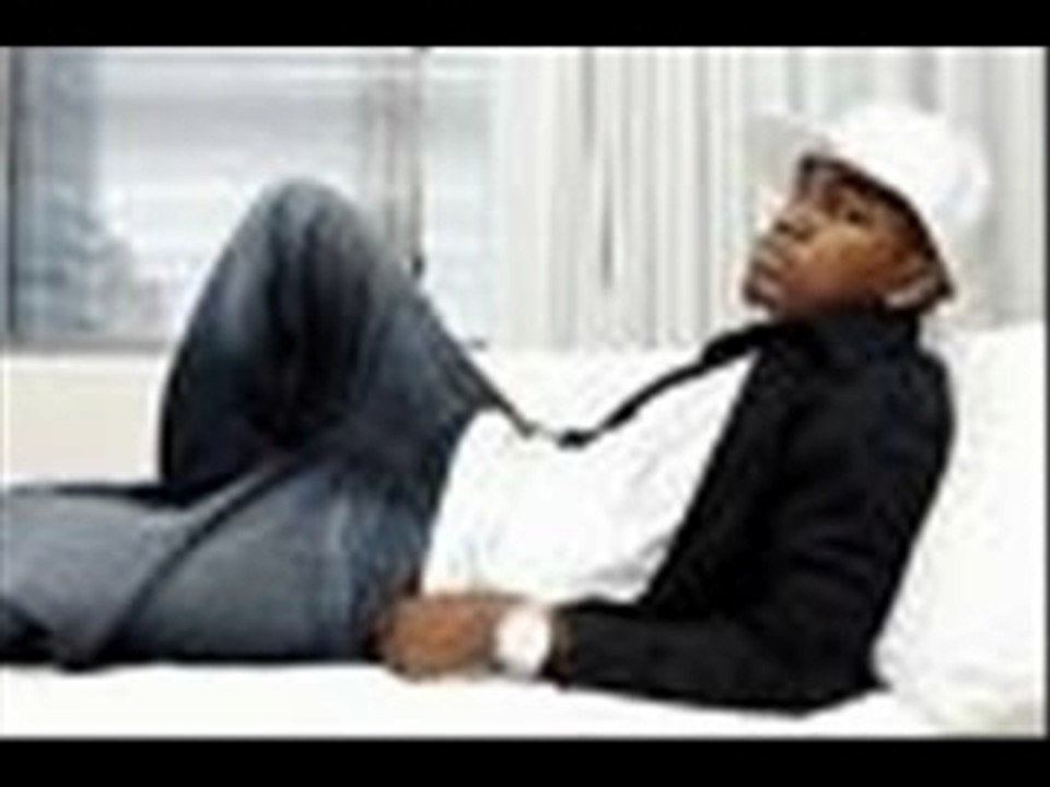 SINGING  NE YO