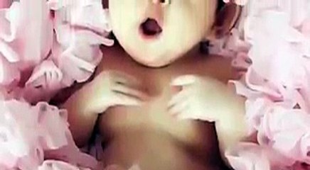 Sleeping baby look like robot by yoitime