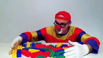 Dima der lustige Clown! Ein großes Flugzeug aus Duplo :)