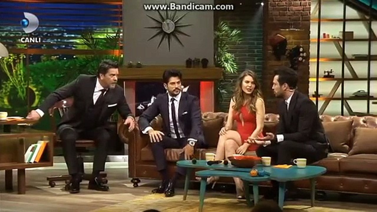 Beyaz Show 15 Ocak 2016 Murat Boz,Burak Özçivit,Asli Enver (3) (Trend Videolar)