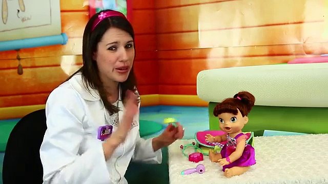 CRAZY Baby Alive With Doc Sandra McStuffins + Doctor s Bag & Kit Playset Toy DisneyCarToys