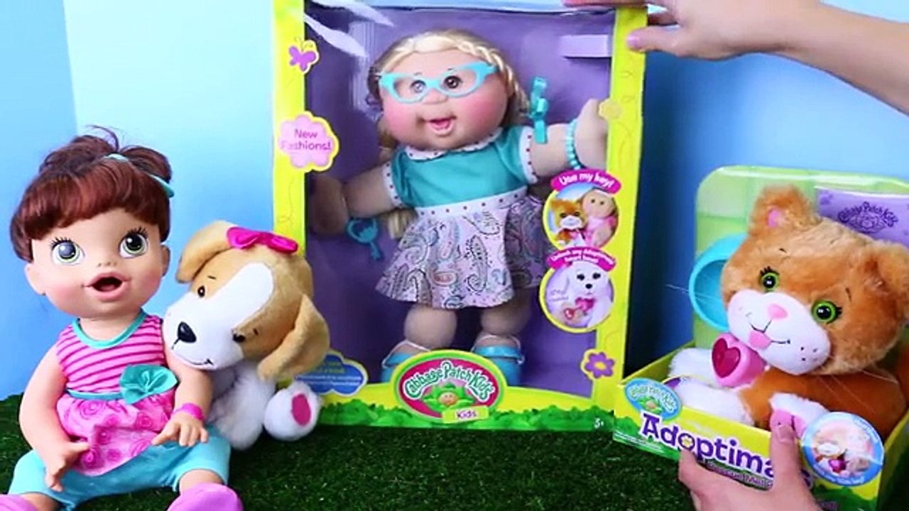 New CABBAGE PATCH Dolls Adoptimals + Baby Alive Lucy Toy Review & Pet Cat and Dog