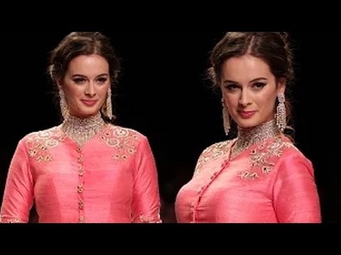IIJW 2015 HOT Evelyn Sharma Walks The Ramp For GDK