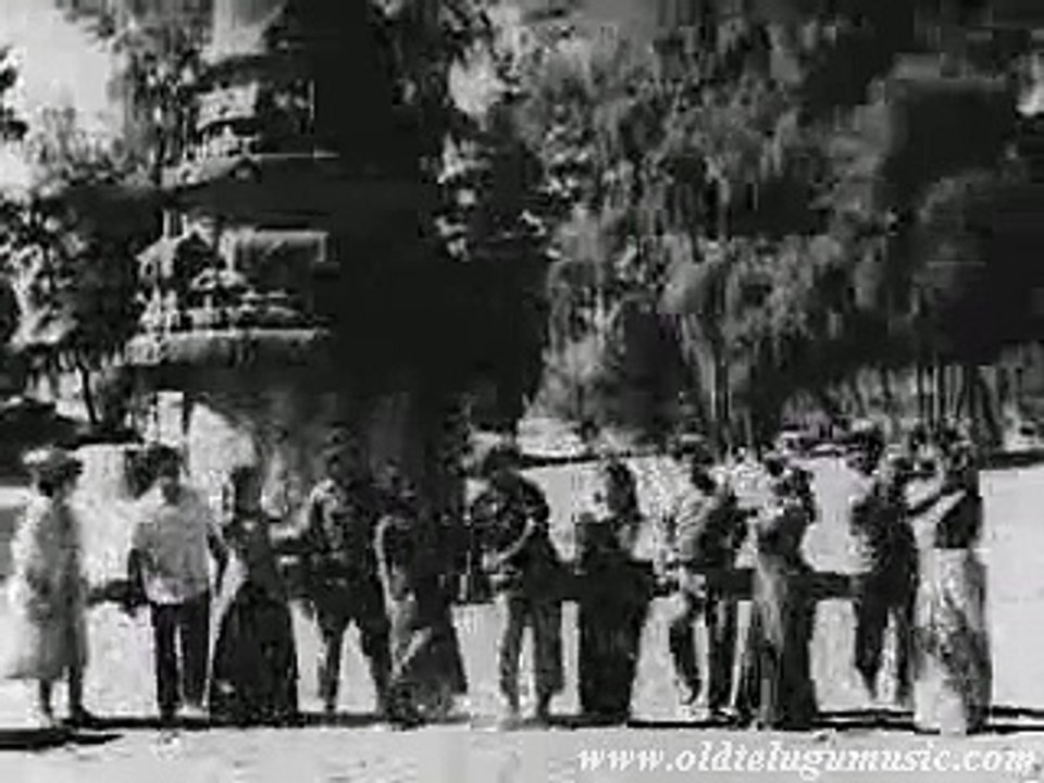 Old Telugu Music Chetulu Kalasina Chappatlu song in Illarikam