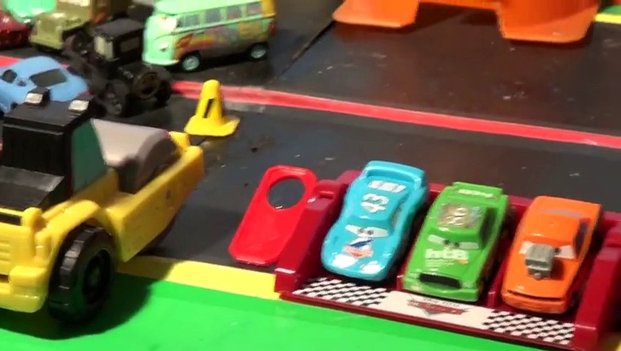 Disney Pixar Cars Fast as Lightning McQueen - New Character Raoul ÇaRoule Unlocked