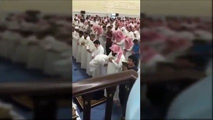 Possessed man Found in Masjid Nabvi during Prayers