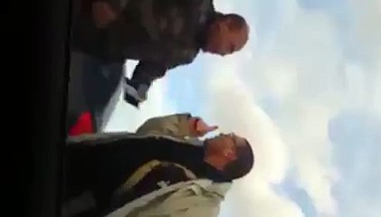 ضابط حرس وطني و رئيس مركز بالمحرس ' النقيب حسن الصالحي ' يعتدي لفضيا على مواطن