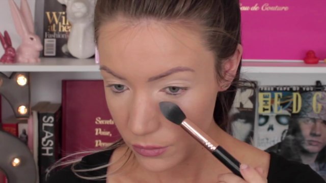 OILY SKIN! How to control it! Skincare/Foundation/Cleansing - EVERYTHING! | Stephanie Lang