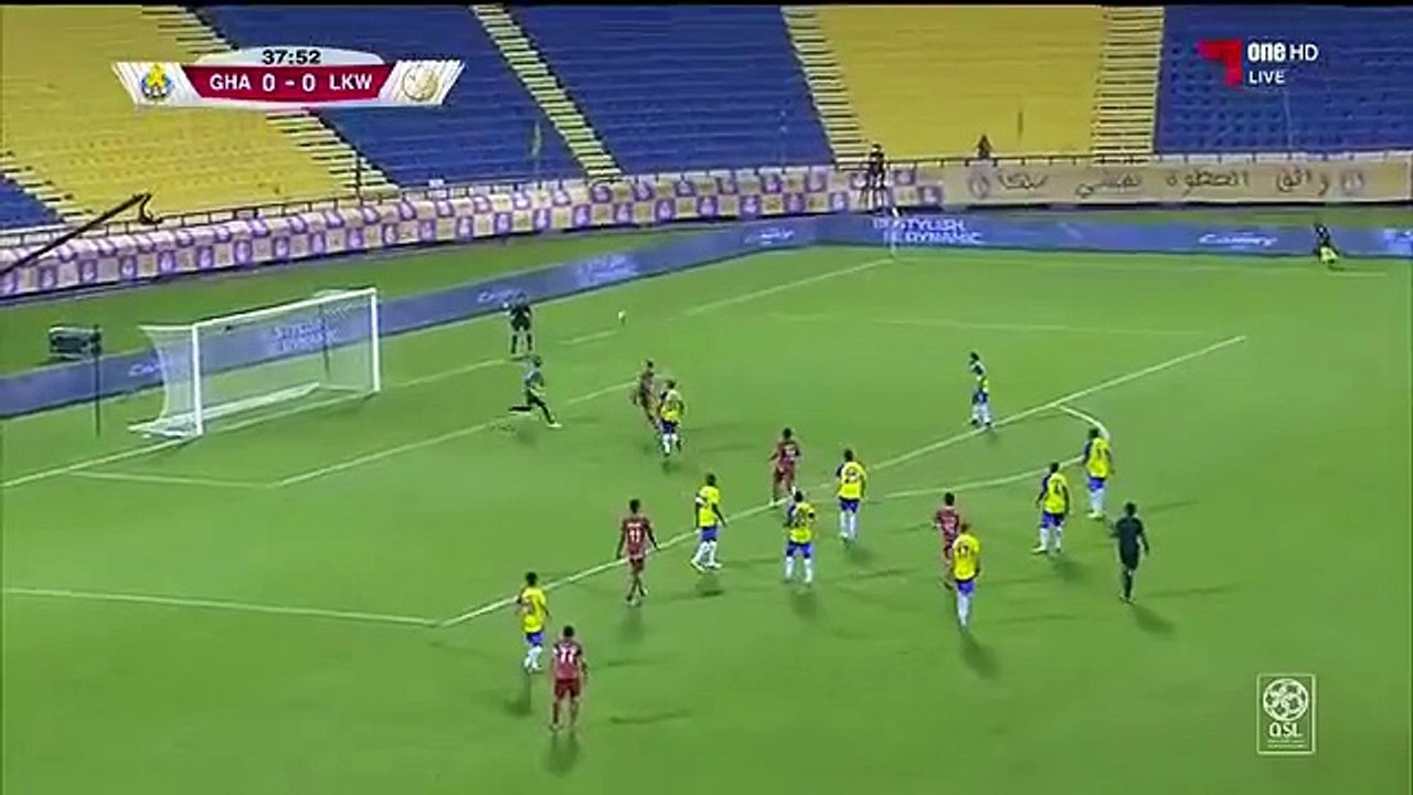 فيديو يوسف المساكني كاد أن ينهي حياة حارس مرمى قطري
