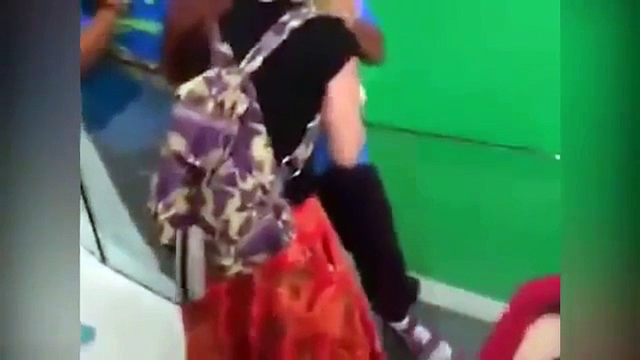 Girl try to kiss Snake, What happened watch this