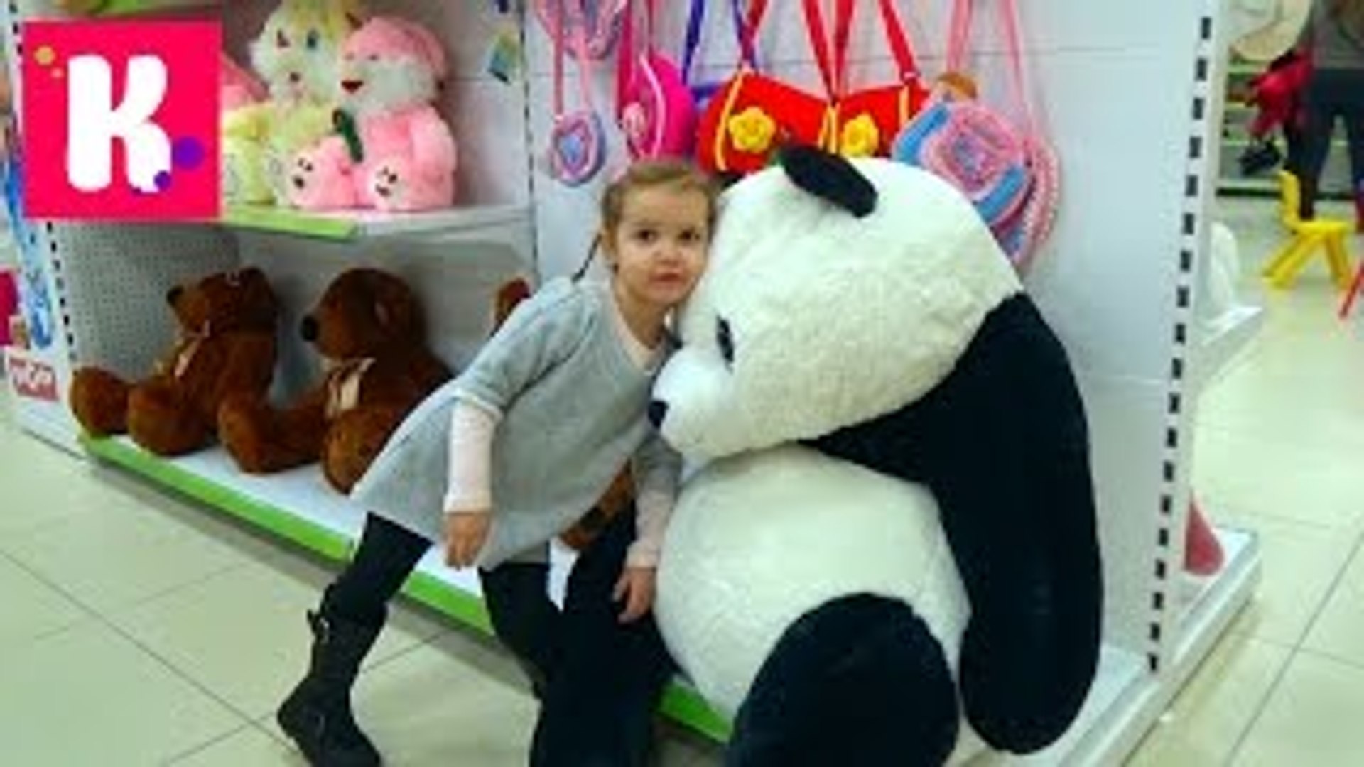 ⁣Катя делает покупки куклу Монстер Хай и кассовый аппарат Shopping toy in kid's store