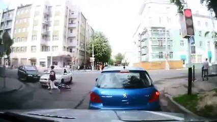 爆発炎上！ドライブレコーダー　衝撃の瞬間　Car Crash