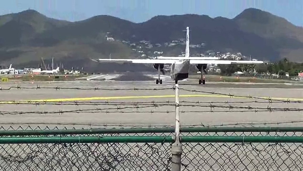 Maho Beach (Saint Martin)