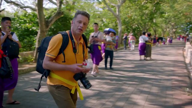 Обезьяна отжала айфон и отдала его за еду