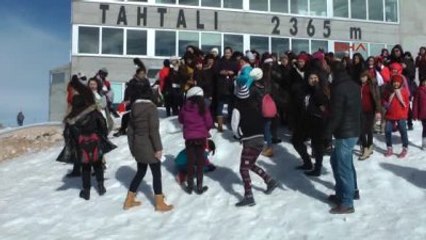 Kemer - Öğrencilerin Kar Keyfi