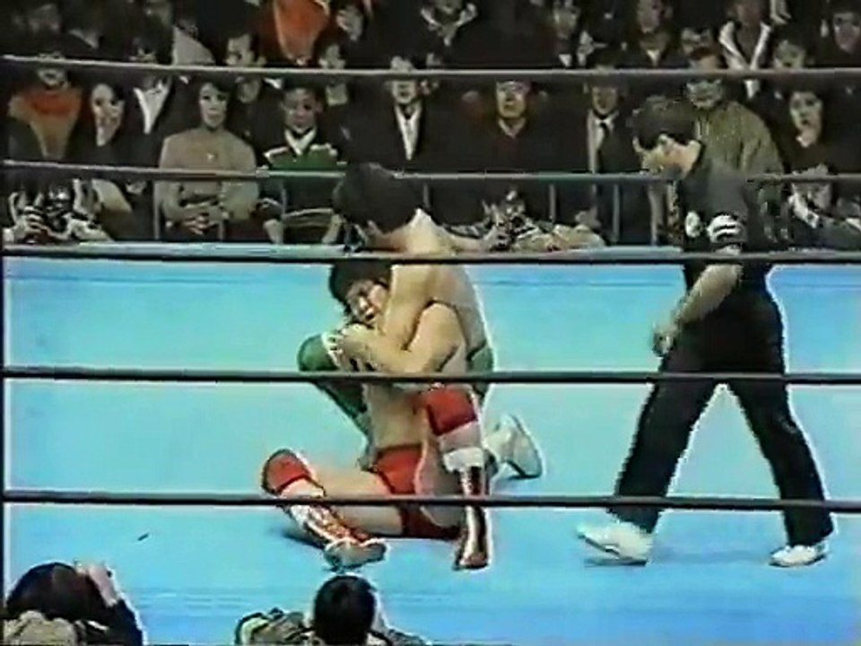 Akira Taue vs Mitsuharu Misawa 26/01/91