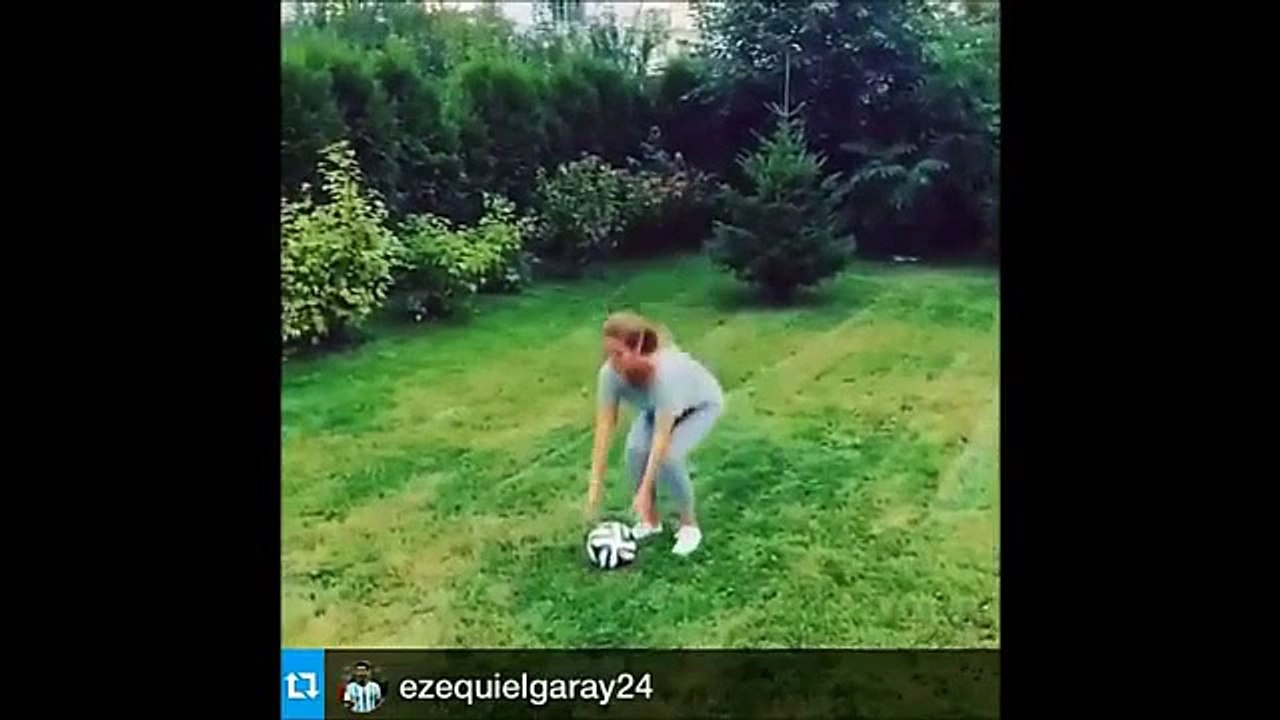 Andre Rieu & 3 year old violinist, Akim Camara 2005