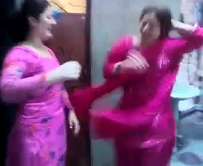 kali kurti de thale pakistani hot mujra 2016