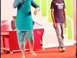 NEW LATEST PAKISTANI ACTRESS HOT STAGE MUJRA DANCE 2016