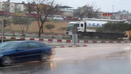 Turgutlu Sağanak Yağmura Teslim