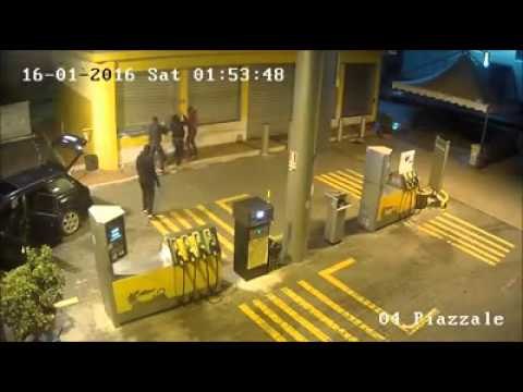 Carinaro (CE) - Furto alla stazione di servizio Eni - Esterno (17.01.16)