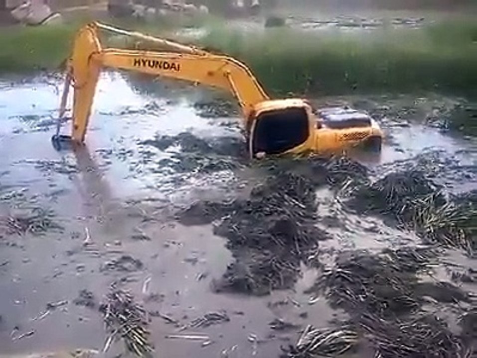 Excavator Super Drowning