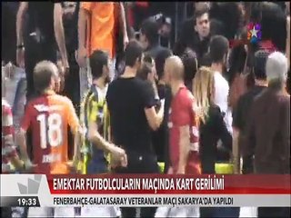 Fenerbahçe-Galatasaray Veteranlar maçında Kırmızı kart kavgası