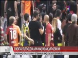 Fenerbahçe-Galatasaray Veteranlar maçında Kırmızı kart kavgası