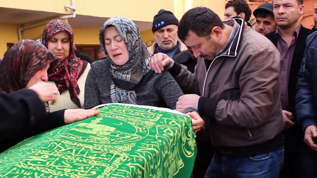 ALAPLI İLÇÇESİ ÇAMCILAR KÖYÜ FAHRİYE YAMANIN CENAZE MERASİMİ