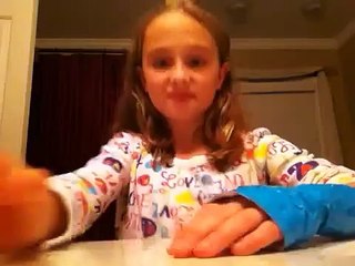 How to make a fake finger cast