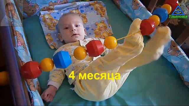 Отец снимал сына каждую неделю с момента его рождения