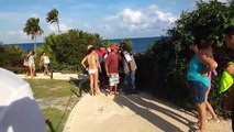 Justin Bieber Pulls Down Pants And Bares Butt In Mexico