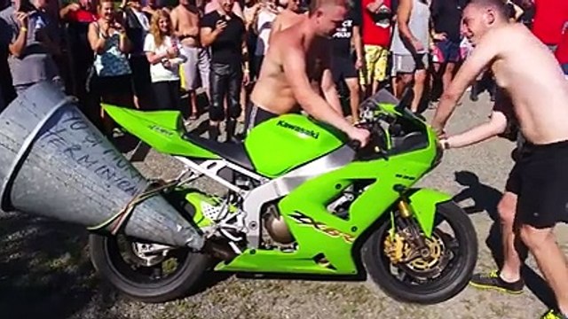 Yok Böyle Bir Egzoz Sesi Yok Böyle Bir Şey