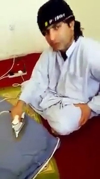 See What does a Pathan Musafar Says about Pakistani politicians