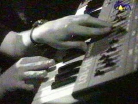 Ravers Nature - Somebody Scream