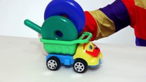 Kids Toys: Toy Truck delivers a Cool COLOR RING TOY! Car Clown Childrens Videos vidéo