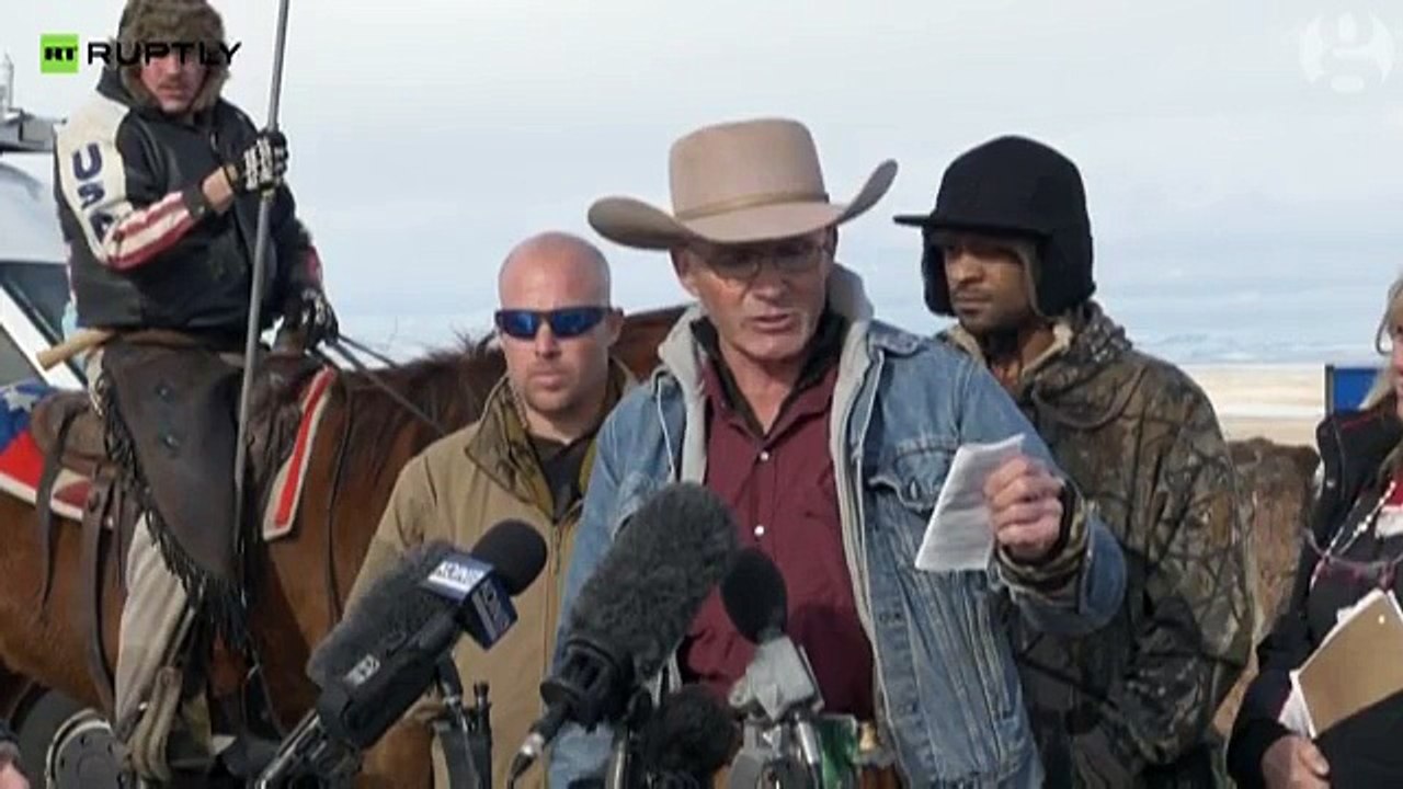 Oregon militia slams government surveillance at Malheur refuge