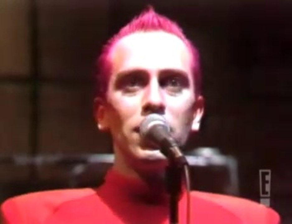 David Bowie & Klaus Nomi - TVC15 & Boys Keep Swinging [1978]