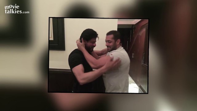 Shahrukh Salman HUG At Mannat On SRKs 50th BIRTHDAY 2015 - LEAKED Video