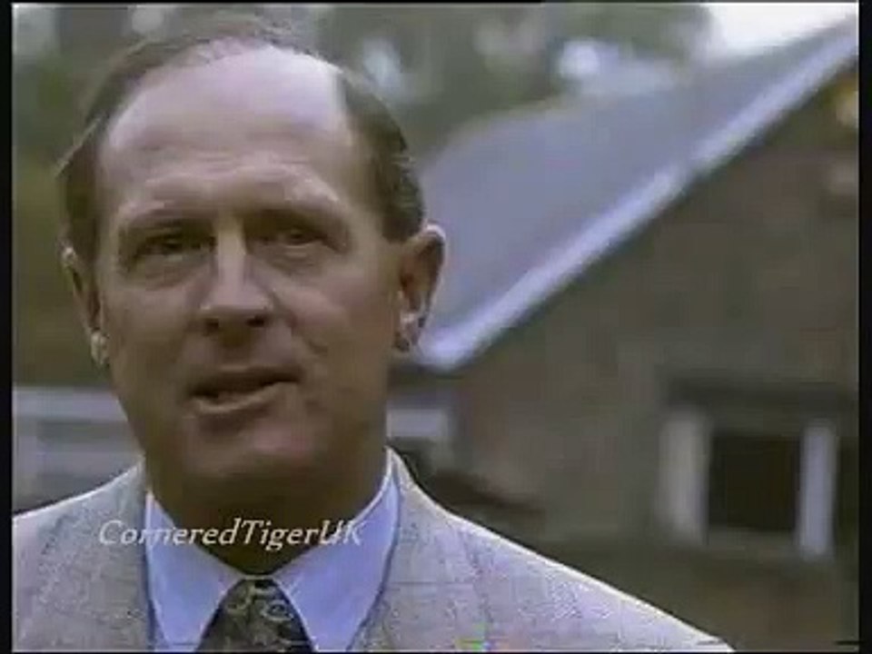 Imran Khan Vs Viv Richards . Rare cricket video