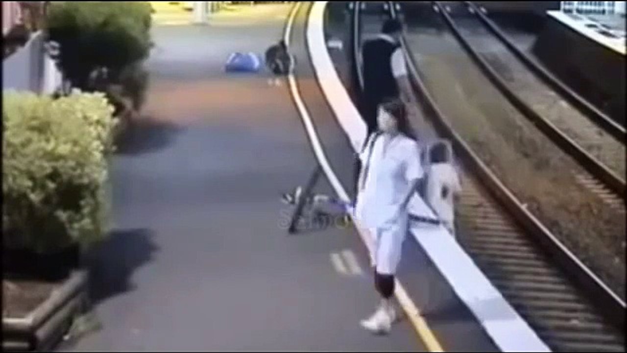  Live Train Accident in India 