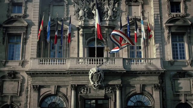 Découvrez les premières images de Marseille , la série événement de Netflix avec Gérard Depardieu et Benoît Magimel