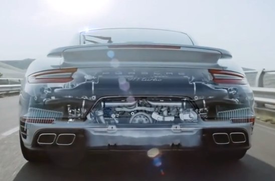 Porsche 911 Turbo: nos colamos dentro de su motor bóxer