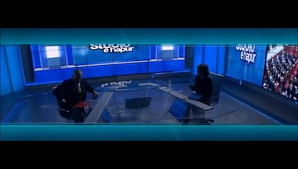 Edi Rama i puth dorën Eni Vasilit